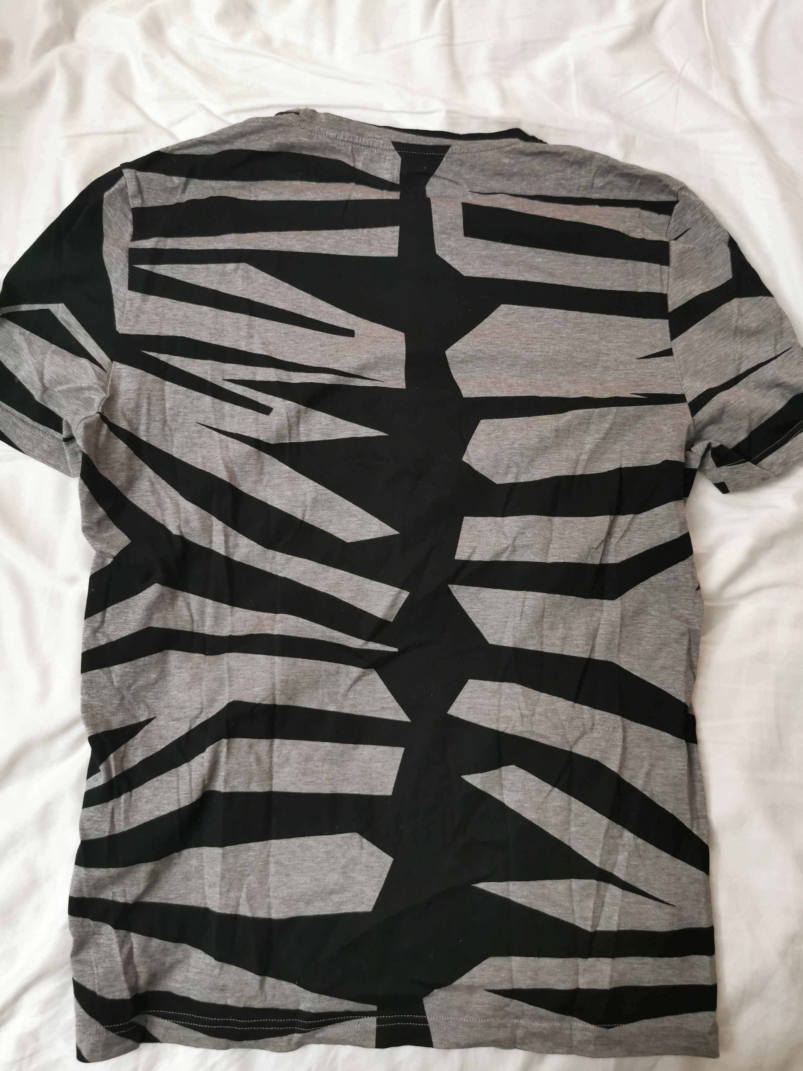 Burberry × Burberry Prorsum Burberry Prorsum SS16 Animal Print Runway Tee (Bailey-era) Size US XS / EU 42 / 0 - 3 Thumbnail