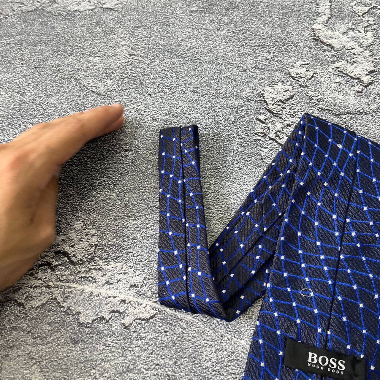 Hugo Boss HUGO BOSS Men's Silk Tie Blue And Ivory Striped Pattern Size ONE SIZE - 5 Thumbnail