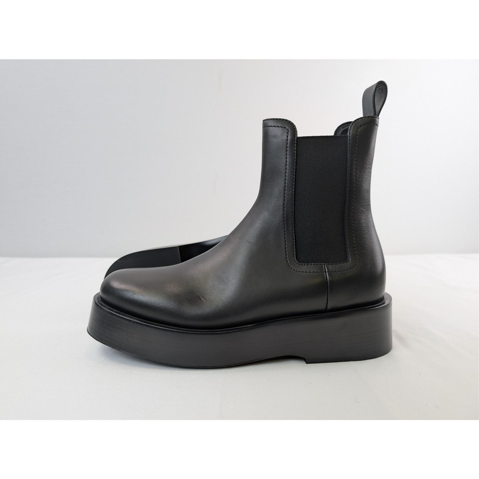 Bottega Veneta o1rshd1 Daisy Calf Torino Ankle Boots in Black Size US 10 / EU 43 - 12 Thumbnail