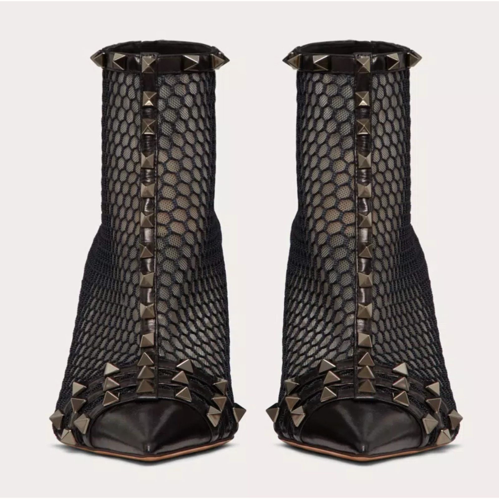 Valentino Valentino Rockstud Black Mesh Leather Stud Heel Pointed Size US 7 / IT 37 - 7 Thumbnail