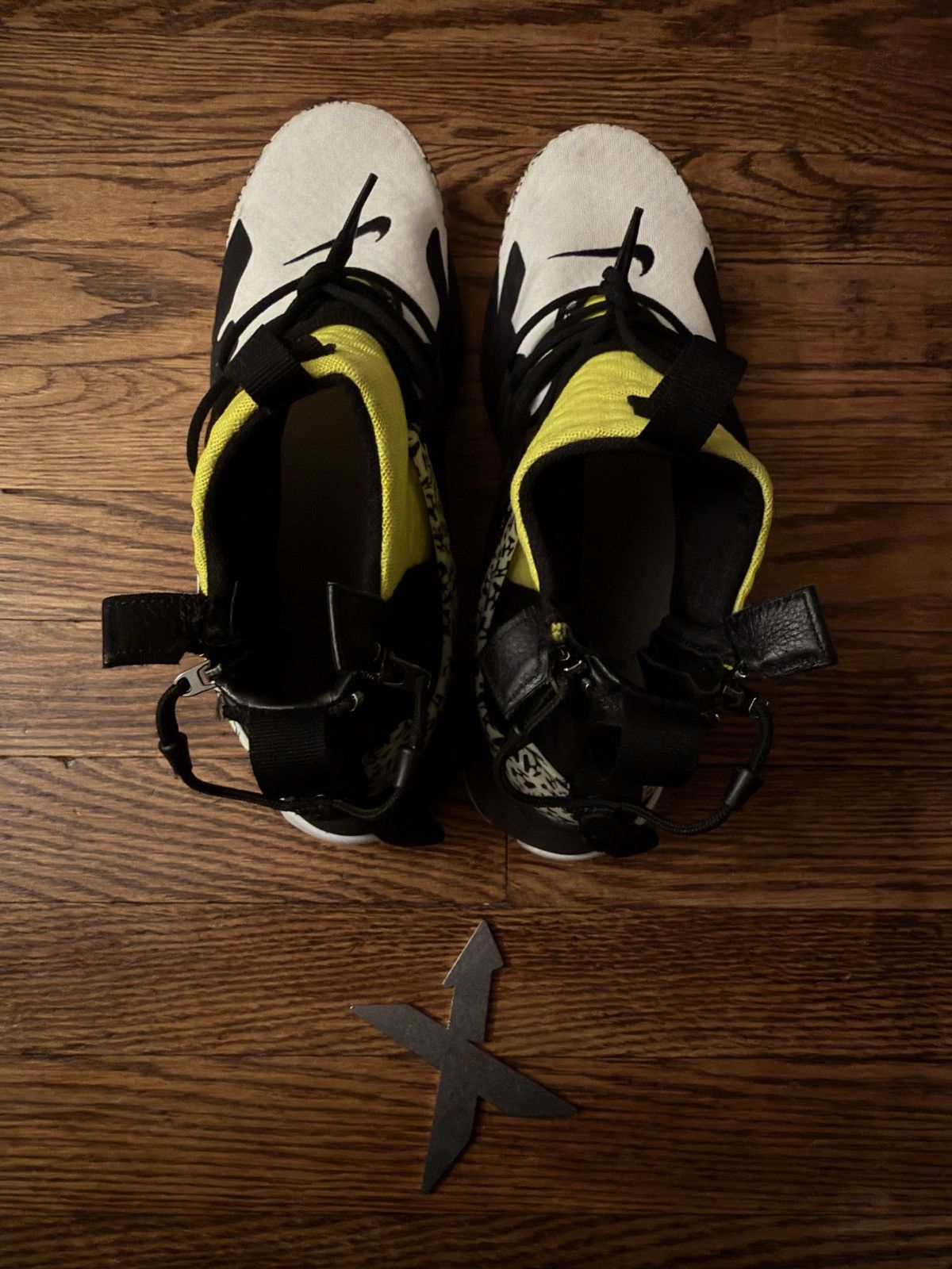 Acronym × Nike Acronym x Nike Dynamic Yellow Presto Mid Size US 9 / EU 42 - 1 Thumbnail