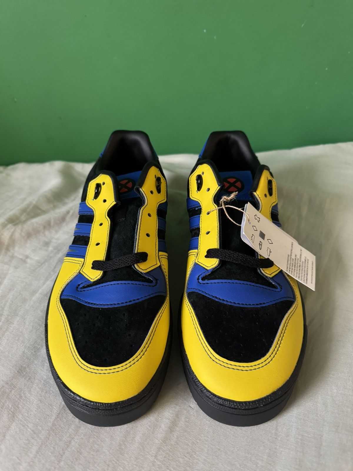 Adidas Adidas rivalry 86 low deadpool 2024 Size US 9 / EU 42 - 4 Thumbnail
