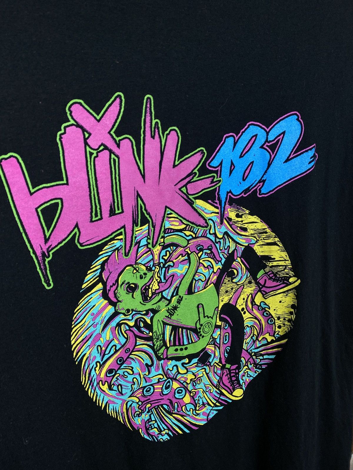 Band Tees 🛸T-Shirt Blink 182 Rock Band Tee🛸 Size US XXL / EU 58 / 5 - 6 Thumbnail
