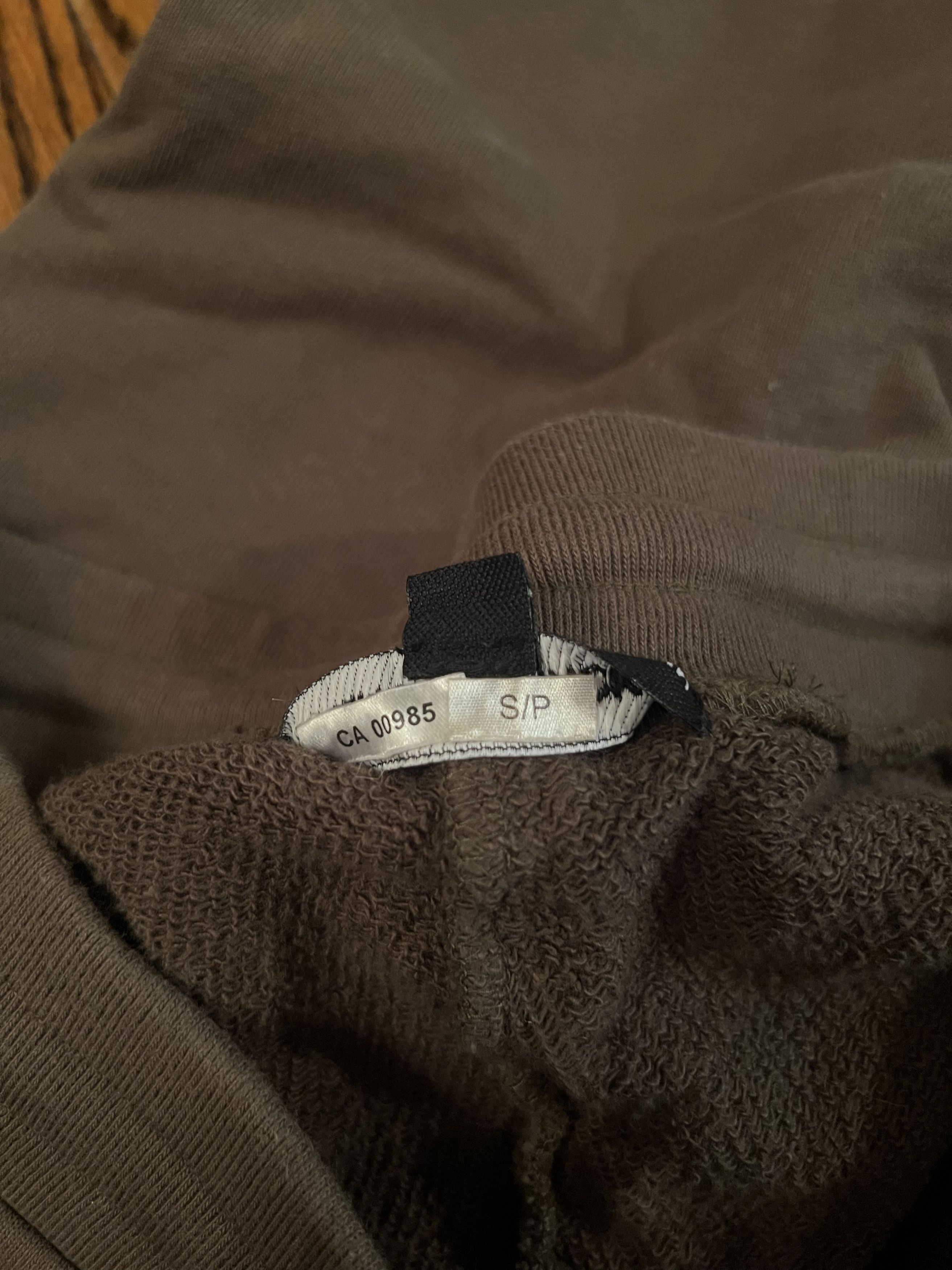 Gosha Rubchinskiy Gosha Rubchinskiy Velcro Patch Olive Sweatpants Size Small Size US 26 / EU 42 - 9 Thumbnail