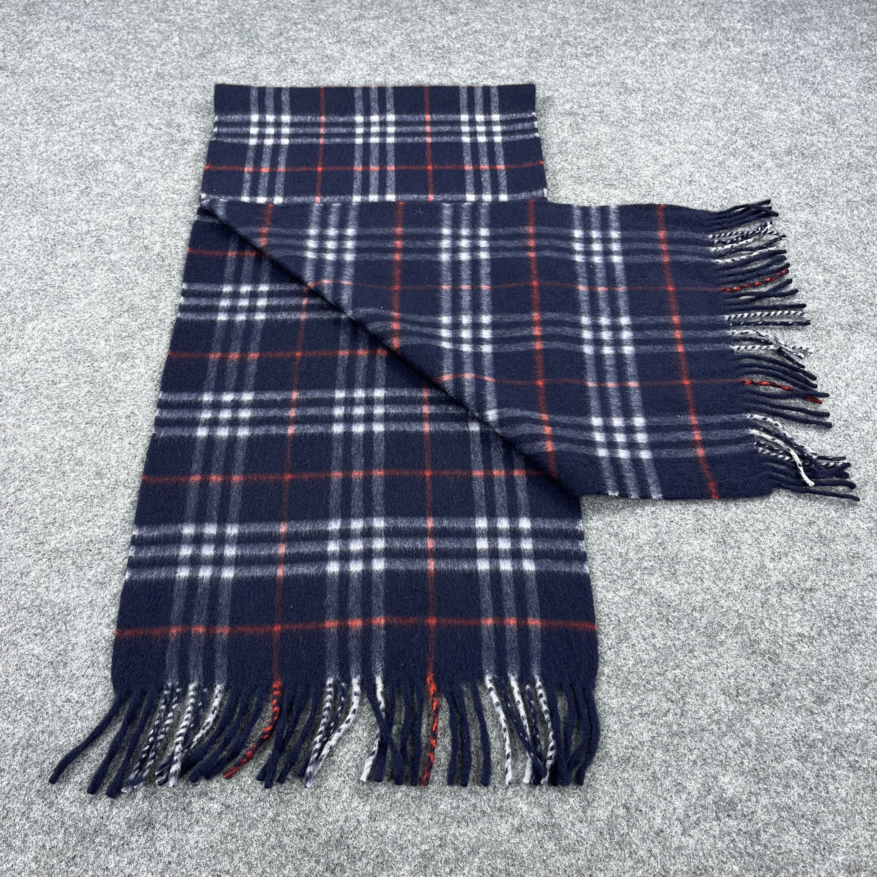Burberry Burberrys Scarf / Muffler / Neckwear T1525 Size ONE SIZE - 3 Thumbnail