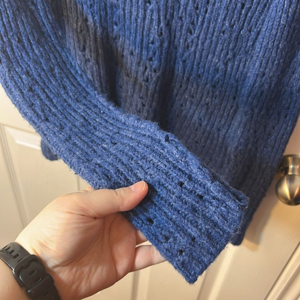 Free People Free people open knit Women's Blue Sweater size small Size S / US 4 / IT 40 - 6 Thumbnail