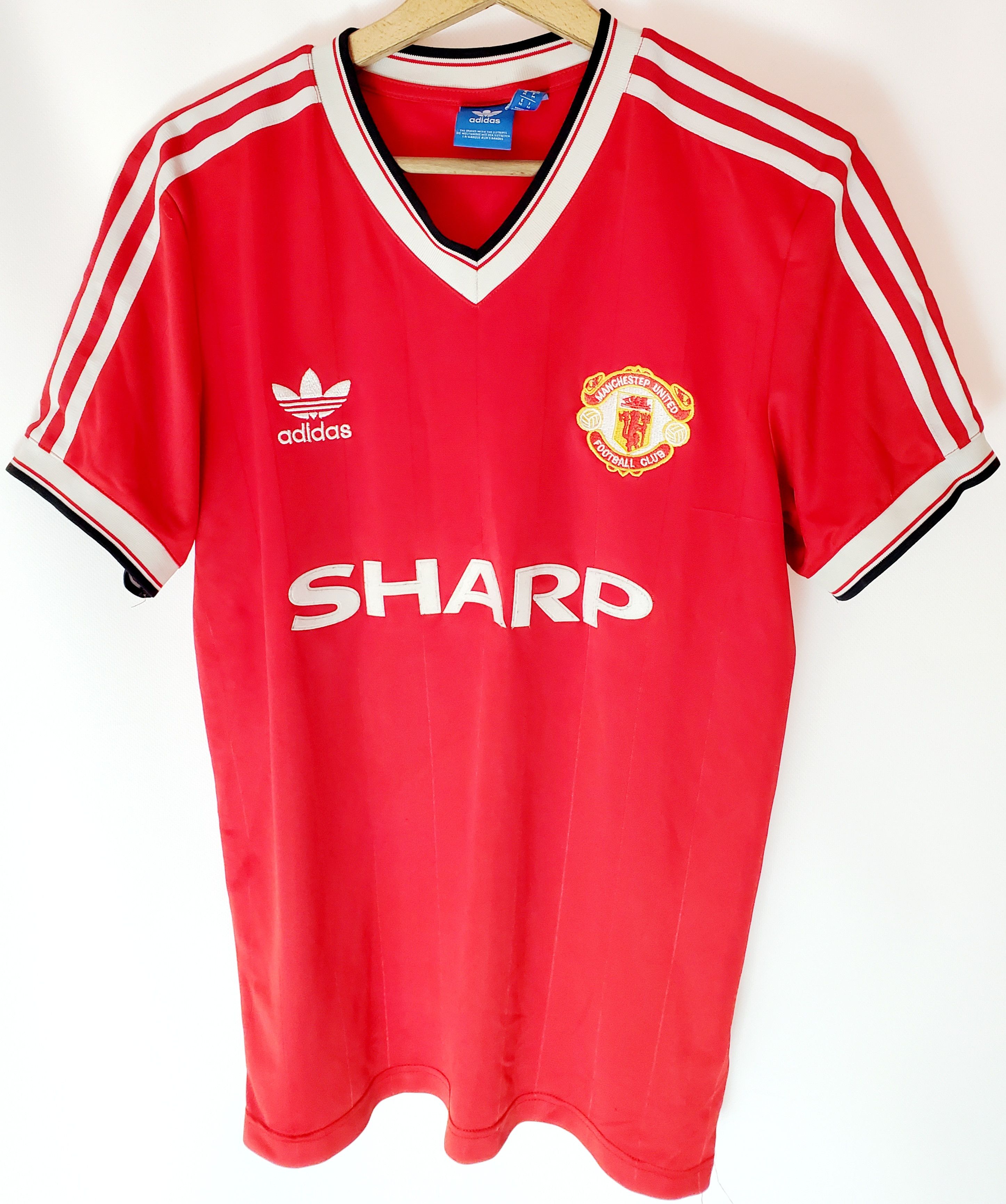 Vintage Manchester United 1986-88 Home Shirt Reprint size M Size US M / EU 48-50 / 2 - 1 Thumbnail