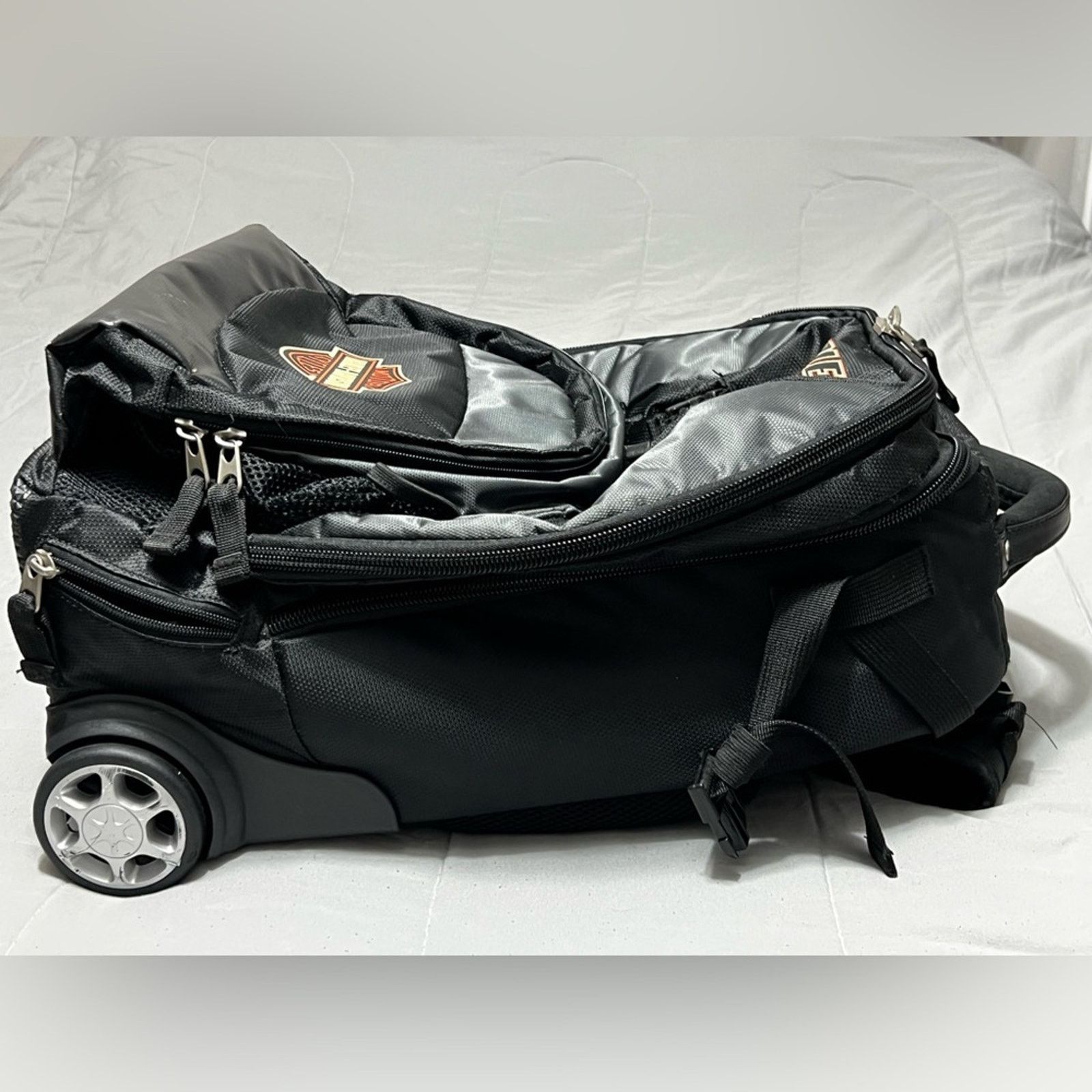 Harley Davidson Rolling Carry On / Backpack Vintage Perfect