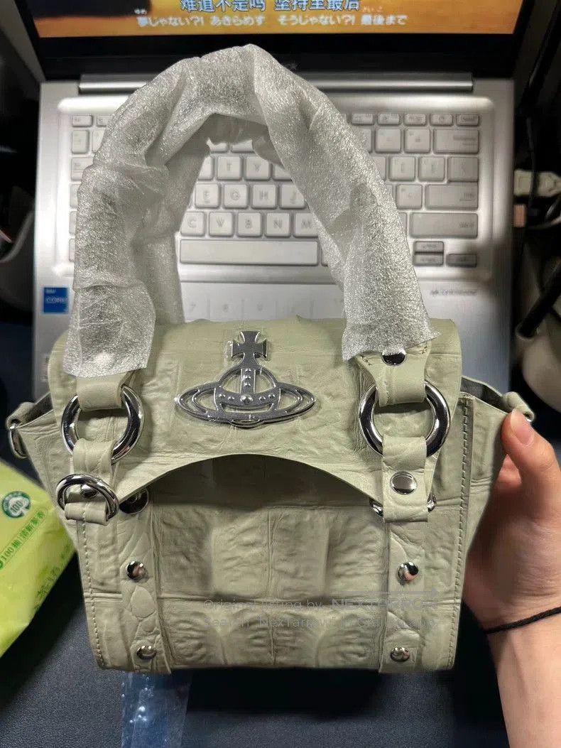 Vivienne Westwood Vivienne Westwood VW Mini Betty Leather Bag. Size ONE SIZE - 2 Thumbnail
