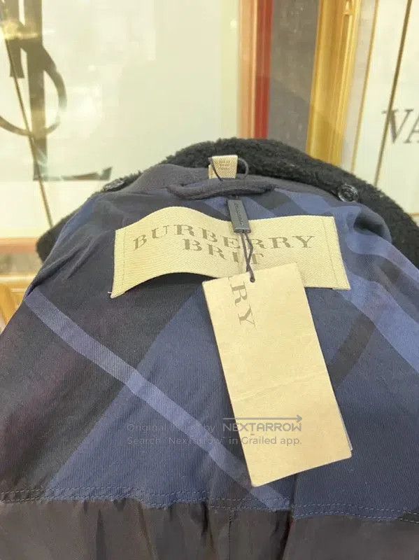 Burberry Burberry Women's Blue Wool Coat with Shearling Collar. Size M / US 6-8 / IT 42-44 - 4 Thumbnail