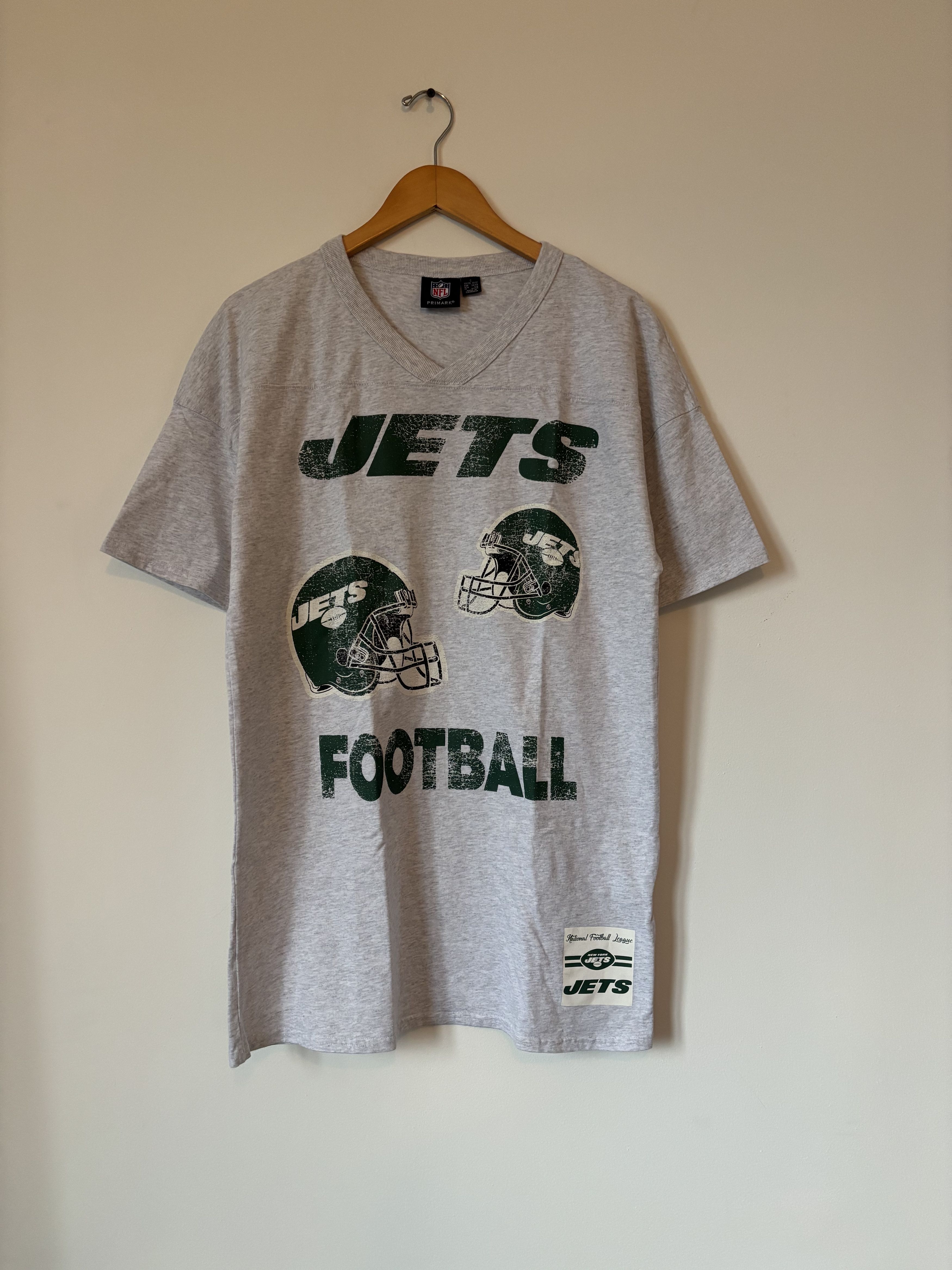 NFL NY Jets NFL V-Neck Grey Shirt Primark S Size US S / EU 44-46 / 1 - 1 Thumbnail