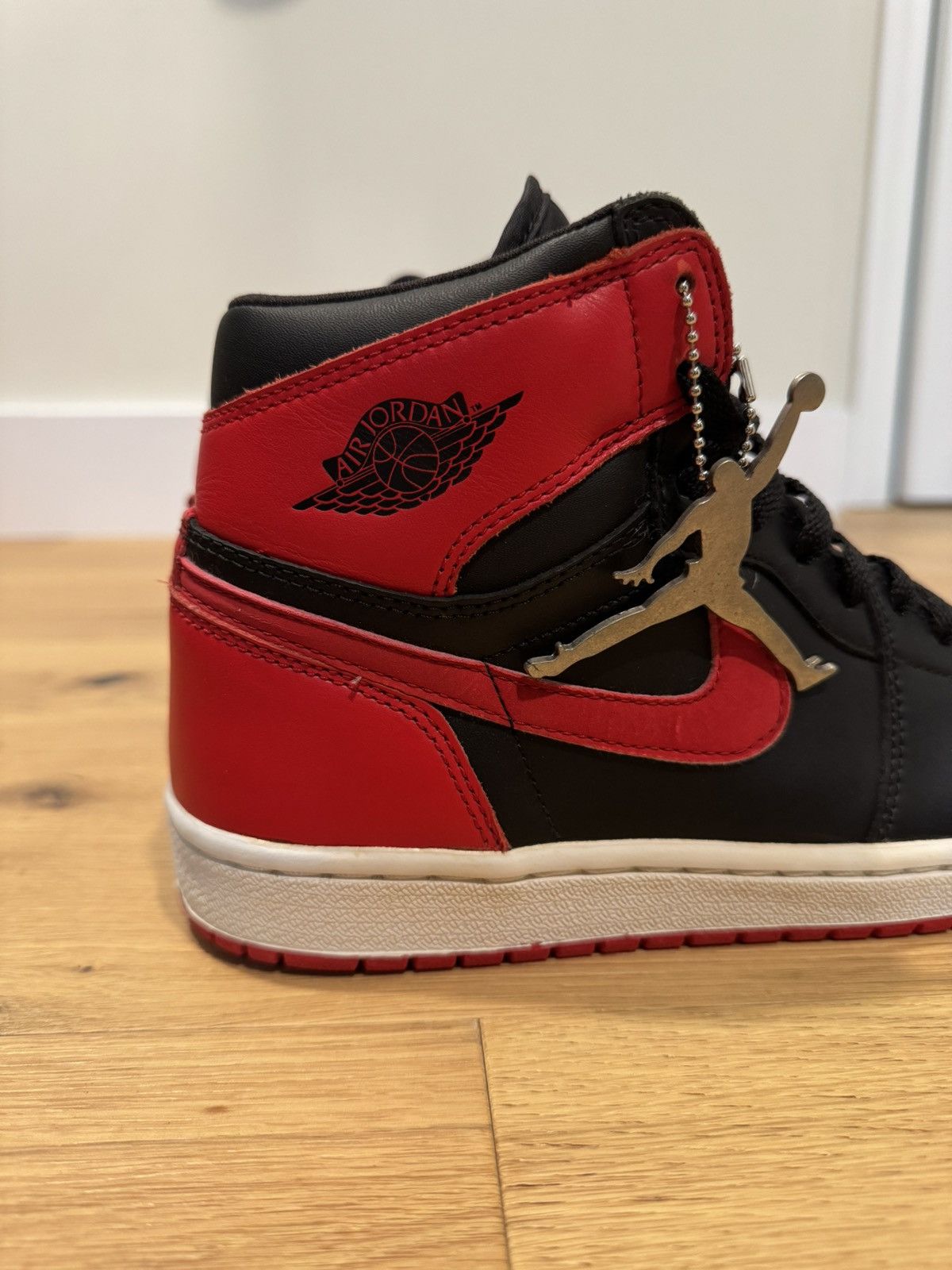 Jordan Brand × Nike Jordan I Black/Varsity Red Bred size 9. VNDS Size US 9 / EU 42 - 9 Thumbnail