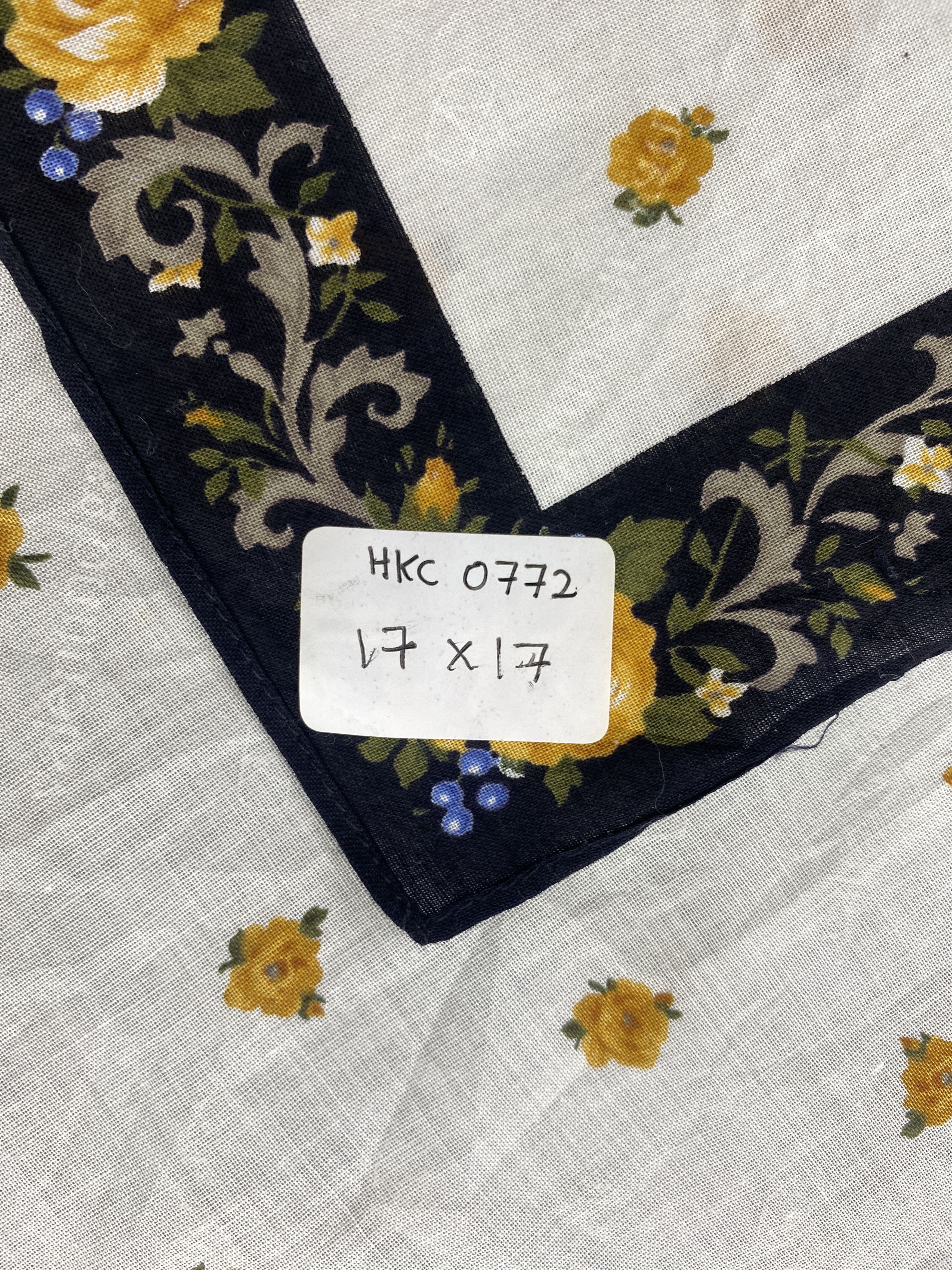 Valentino Valentino Garavani Handkerchief / Neckerchief HKC0772 Size ONE SIZE - 6 Thumbnail