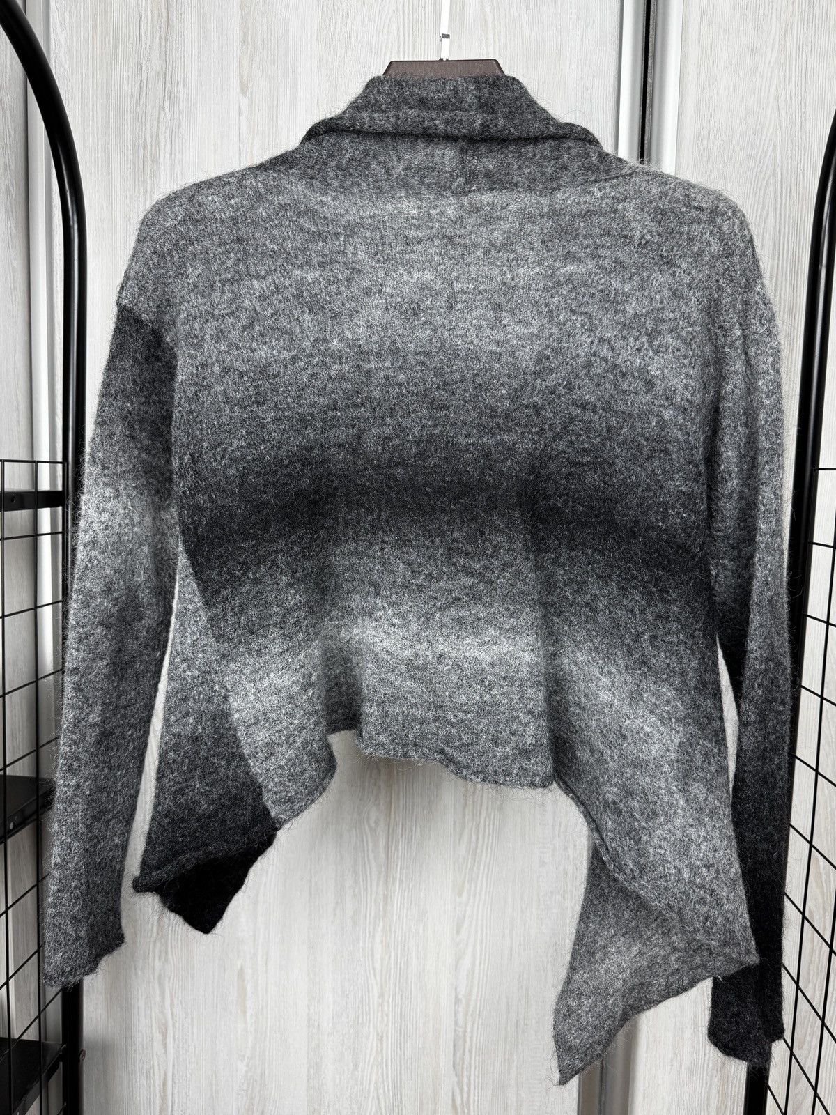 Designer Esmeralda grey lightweight sweater cardigan Germany made S/M Size S / US 4 / IT 40 - 8 Thumbnail