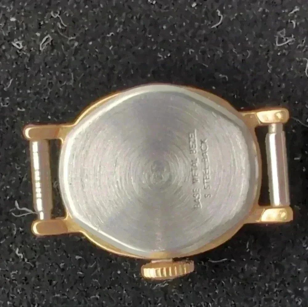 Timex Ladies Timex Red Face Vintage Estate Watch Size ONE SIZE - 3 Thumbnail