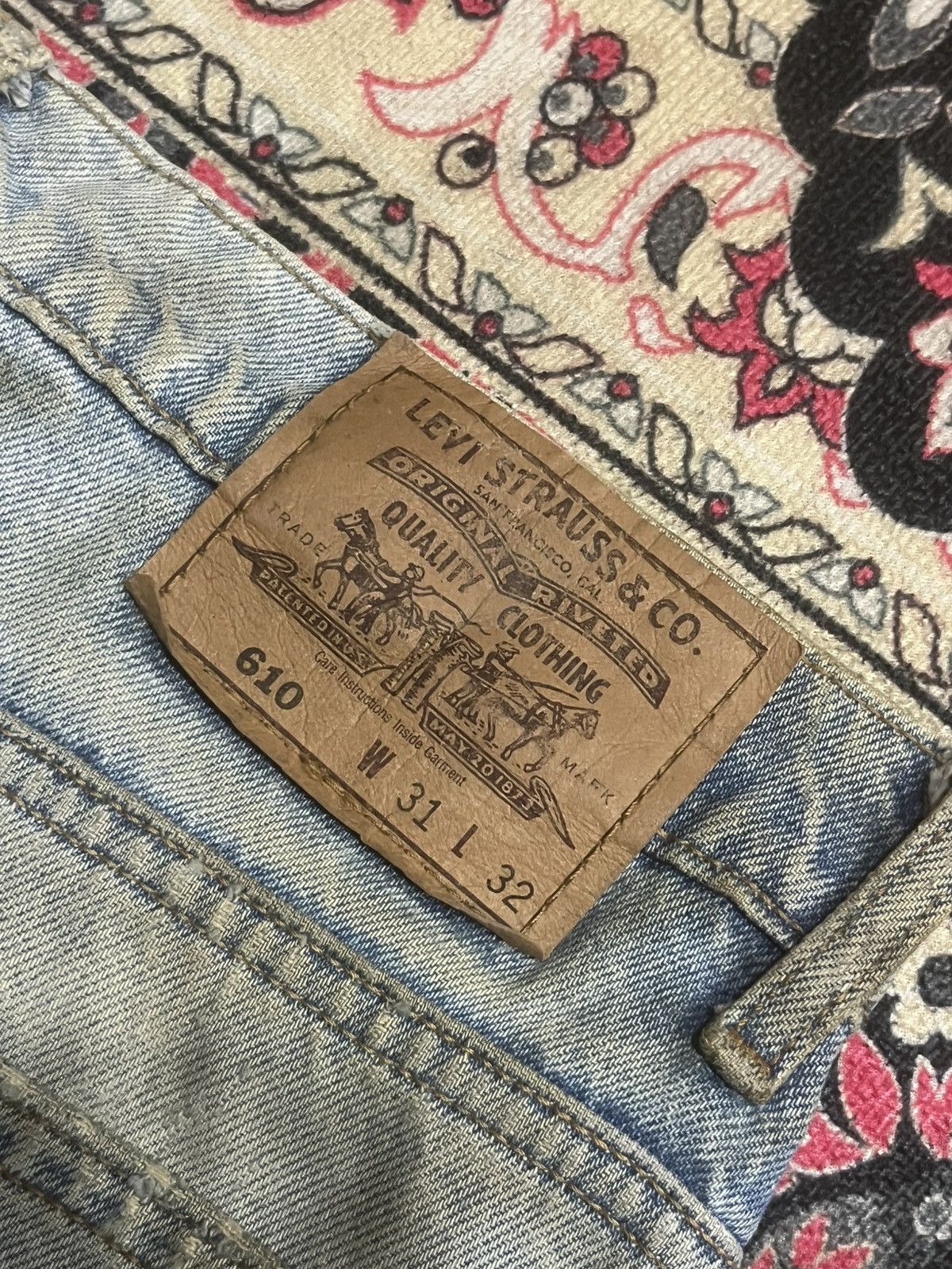 Levi's Vintage Levi’s 610 Orange Tab Light Washed Frayed Leg Jeans Size US 31 - 9 Thumbnail
