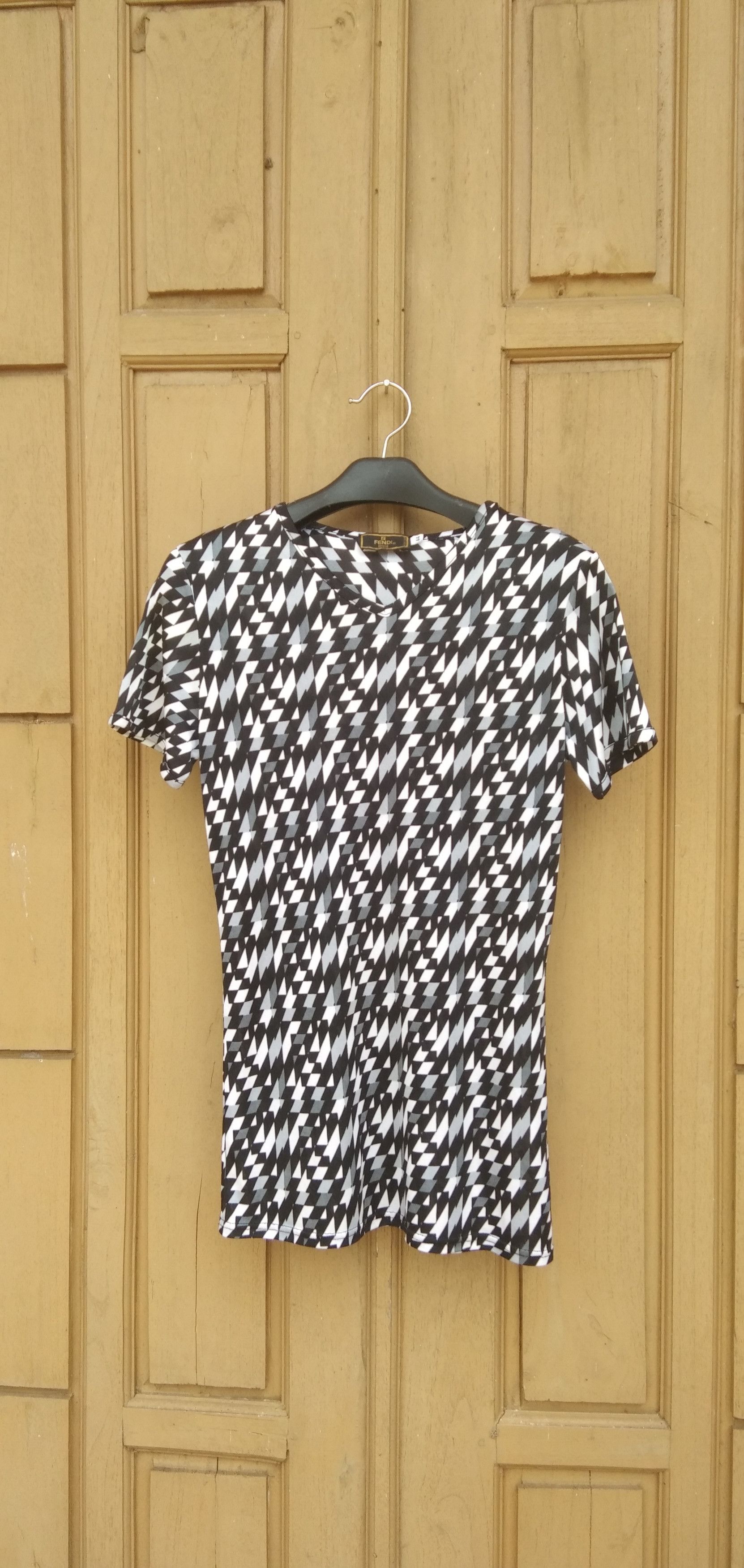Fendi × Vintage Fendi mare tops blouse Size M / US 6-8 / IT 42-44 - 1 Thumbnail