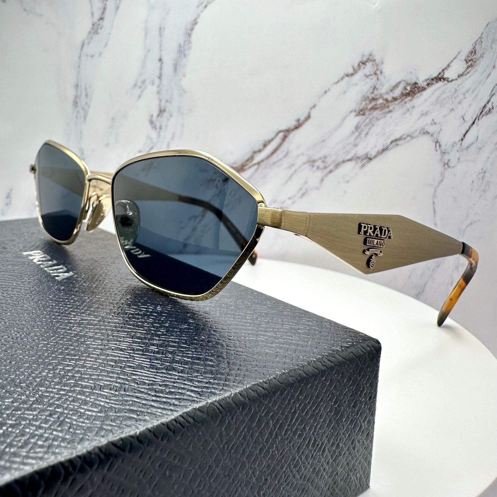 Prada New PRADA Sunglasses Gold Metal 3D Logo Aviator Size ONE SIZE - 8 Thumbnail