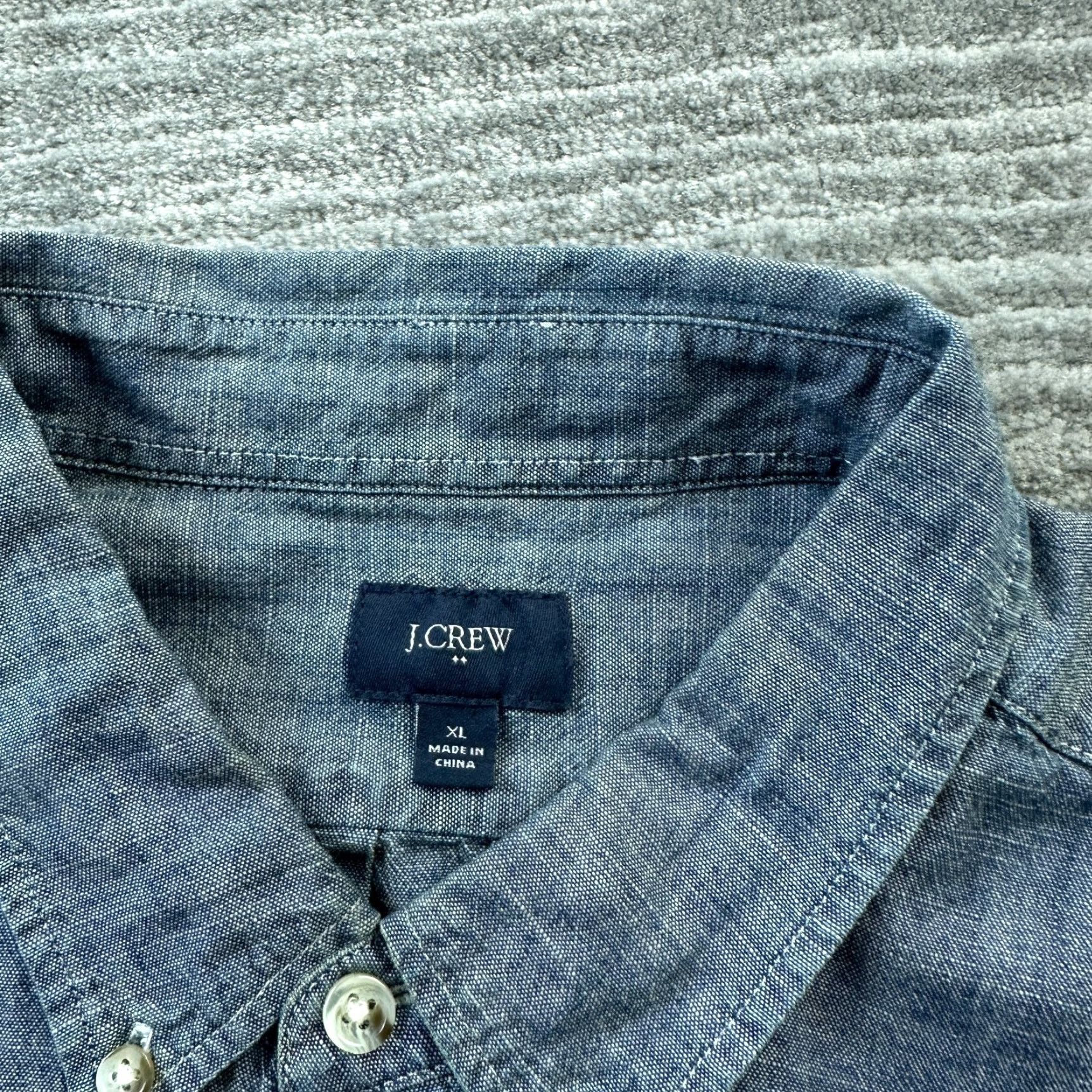 J.Crew J Crew Shirt Mens Extra Large Blue Chambray Button Up Size US XL / EU 56 / 4 - 6 Thumbnail