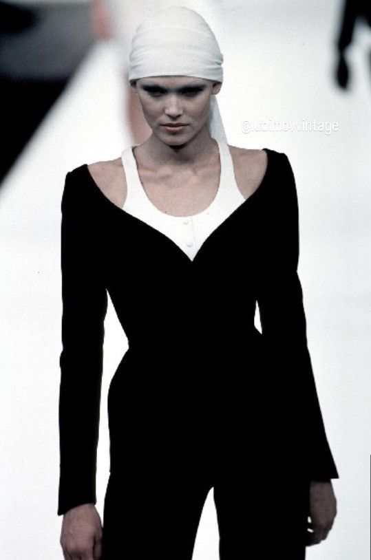 Thierry Mugler Runway SS 1999 Thierry Mugler black blazer Size S / US 4 / IT 40 - 3 Thumbnail