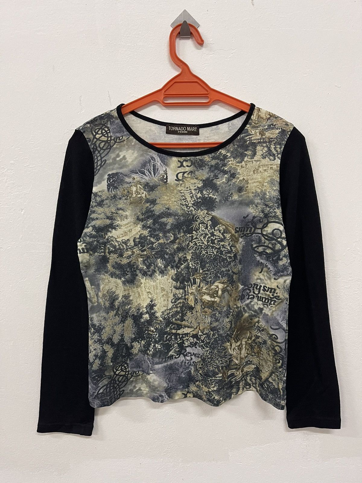 Tornado Mart Stretch Body Shirt With Abstract Design