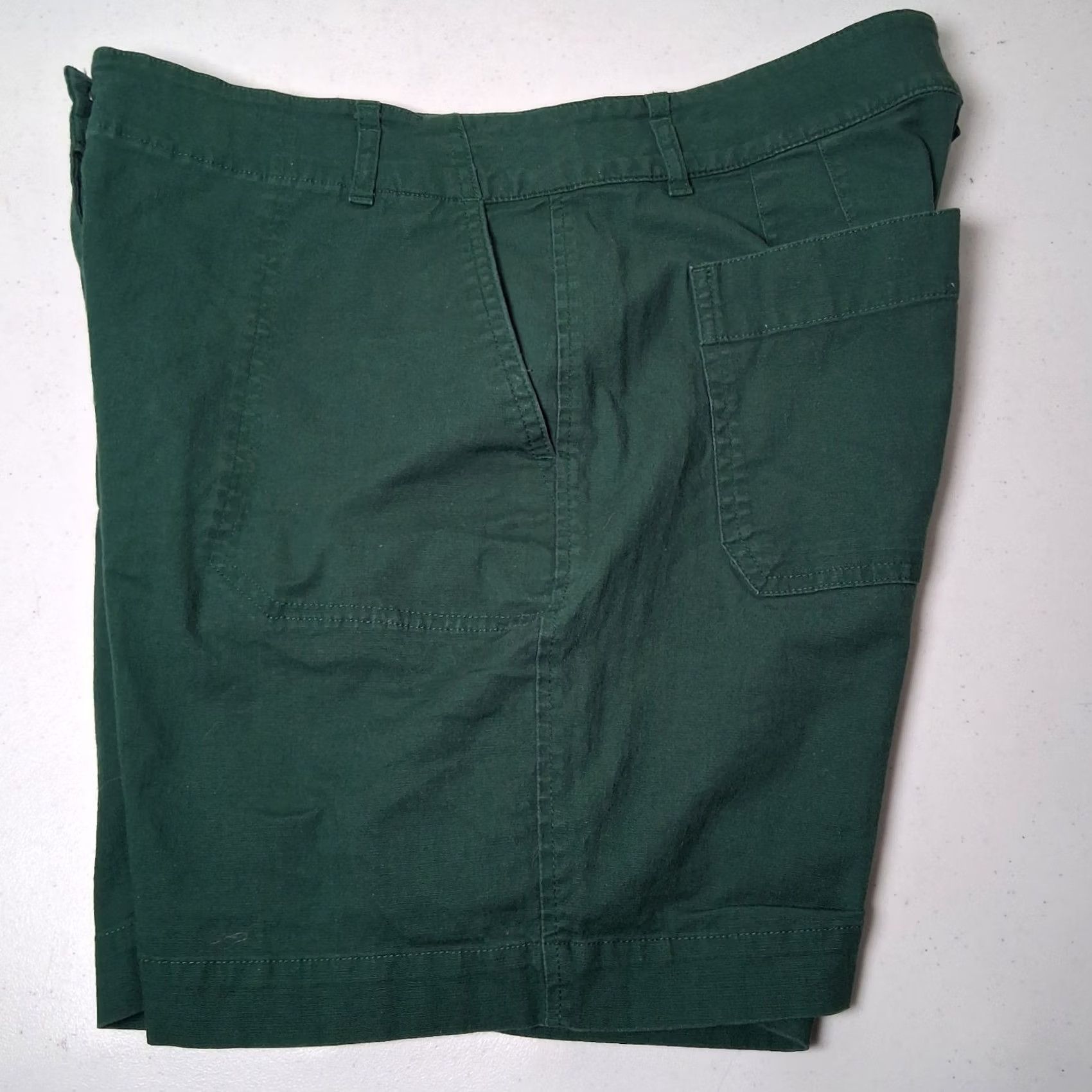Talbots Talbots Bermuda Shorts Women Size 10 Green Cotton Blend Classic Preppy Size 32" / US 10 / IT 46 - 3 Thumbnail