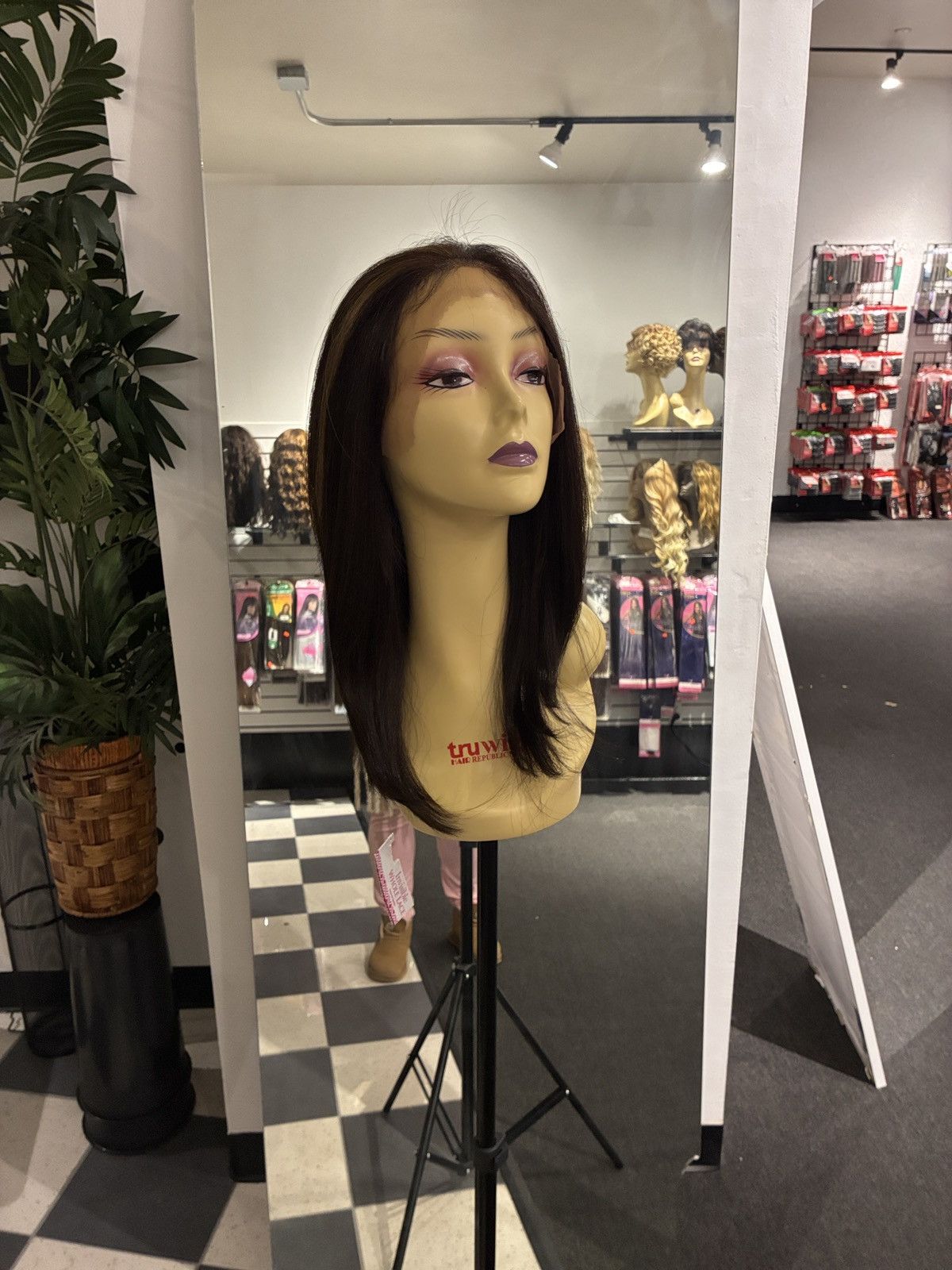 Other Tess wigs Size ONE SIZE - 1 Thumbnail