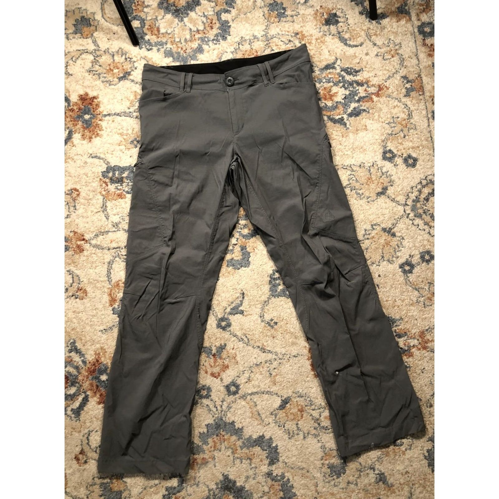 Eddie Bauer VINTAGE? No. Eddie Bauer First Ascent Pants Mens 32x30 Gray Hiking Climbing Outdoors Size US 32 / EU 48 - 2 Thumbnail