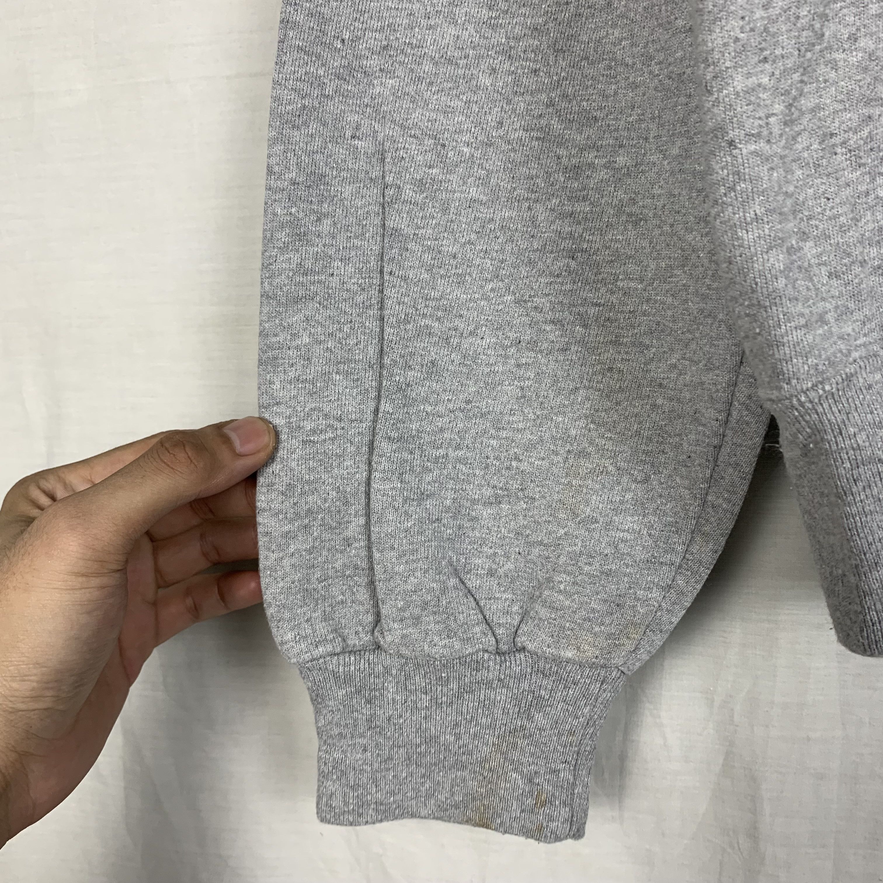 Champion Vintage Champion Sweatshirt Crewneck Size US XL / EU 56 / 4 - 5 Thumbnail