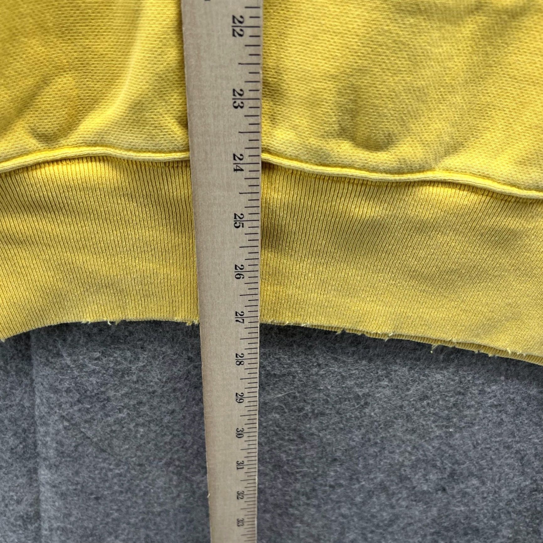 Champion VINTAGE Champion Sweater Mens Medium Adult Yellow Crewneck Pullover 1919 Cotton Size US M / EU 48-50 / 2 - 6 Thumbnail