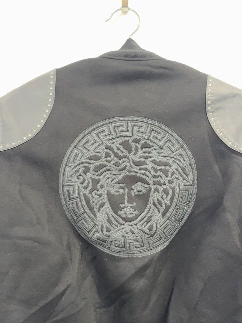 Versace Versace Medusa embroidered leather jacket jacket Size US S / EU 44-46 / 1 - 4 Thumbnail