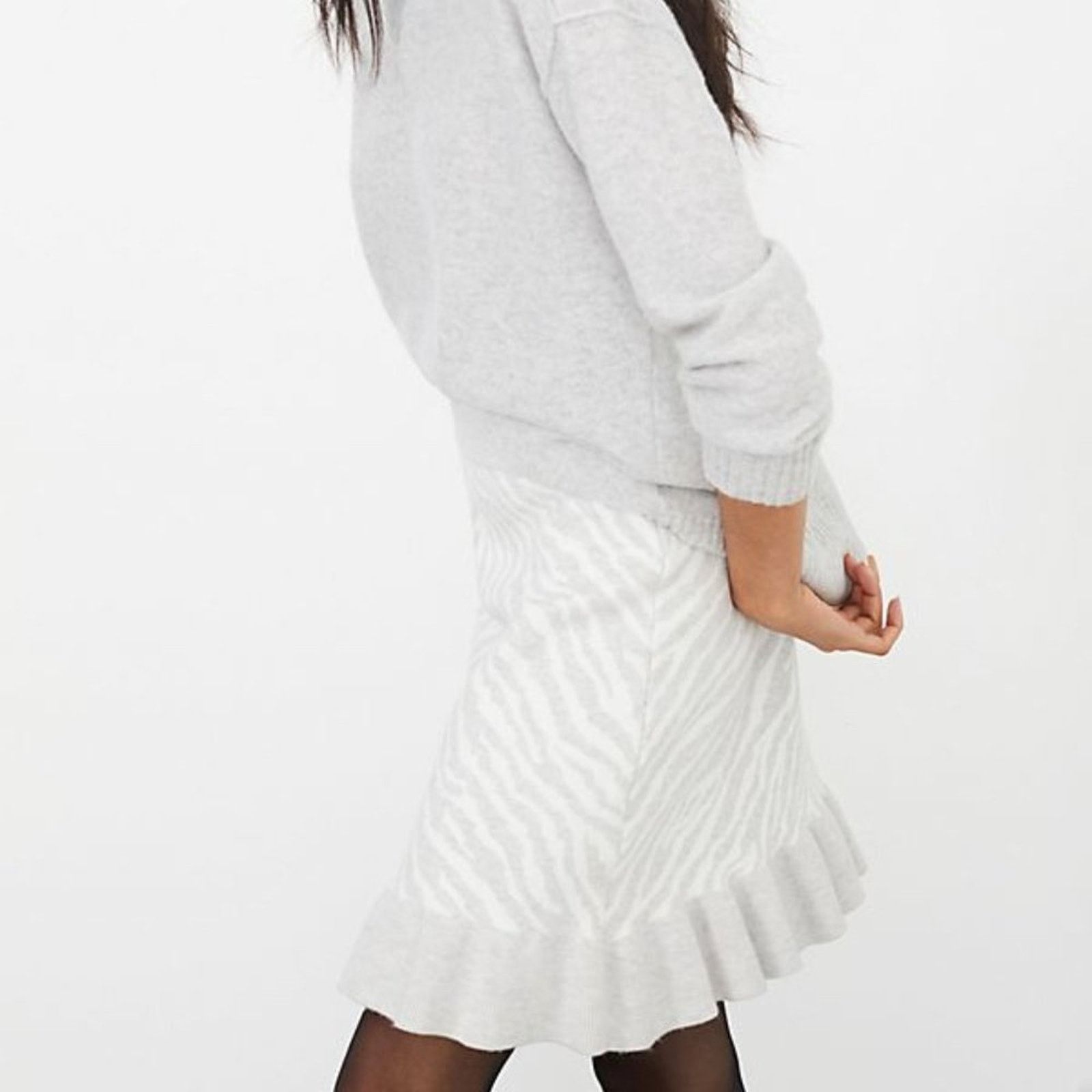Anthropologie Anthropologie Gray Zebra Ruffled Knit Skirt Size 30" / US 8 / IT 44 - 3 Thumbnail