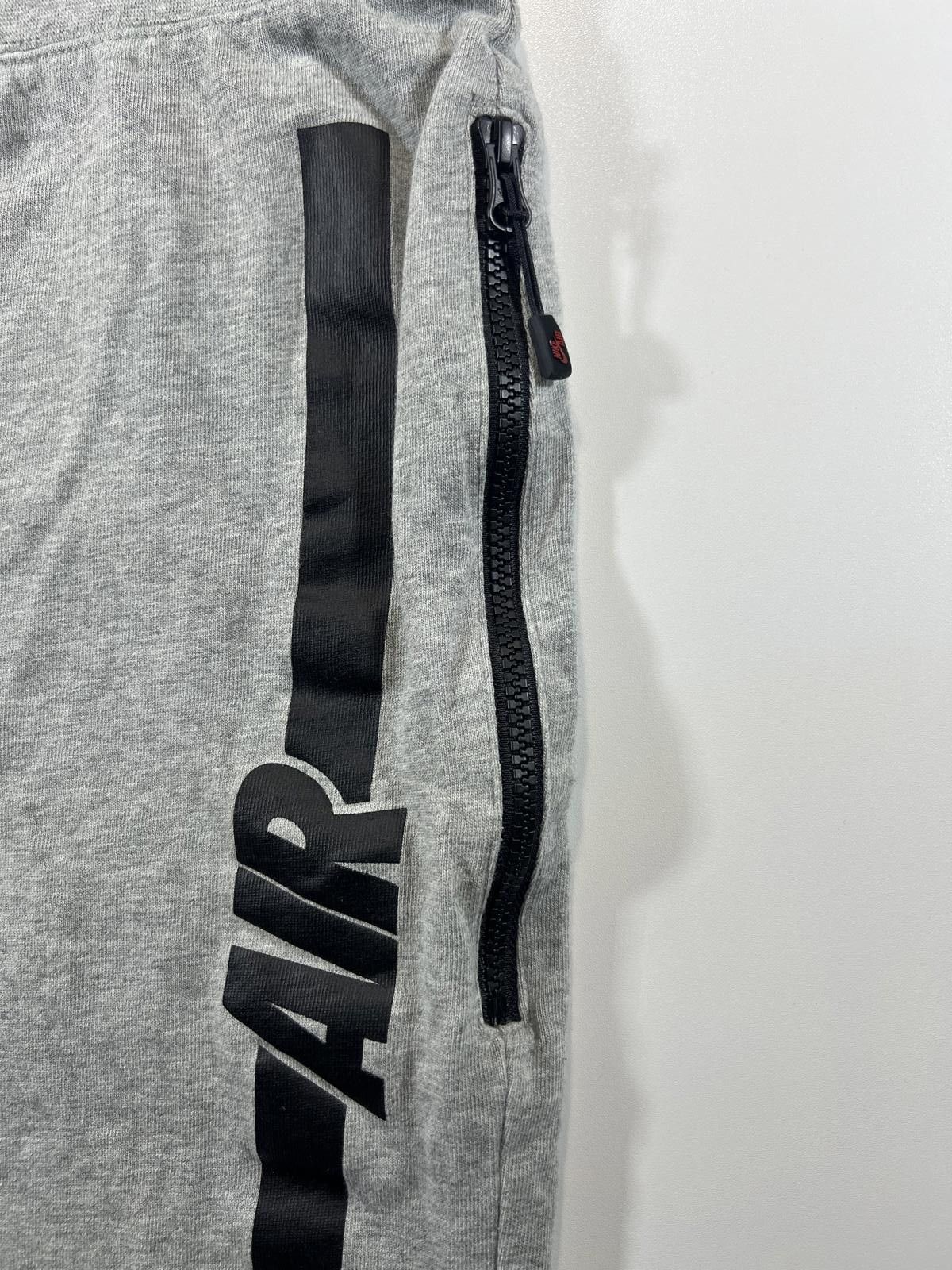 Unknown London Nike Grey Athletic Shorts and 'AIR' Print L Size US 34 / EU 50 - 5 Thumbnail