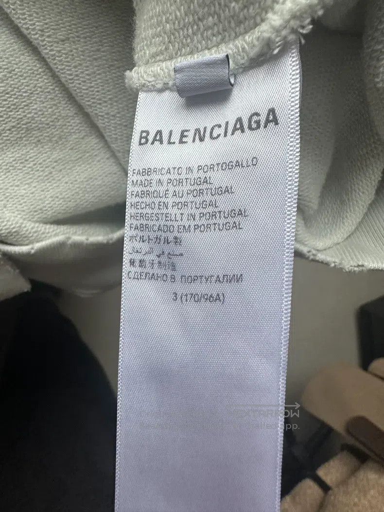 Balenciaga Balenciaga Manchester United Sweatshirt Size US L / EU 52-54 / 3 - 5 Thumbnail