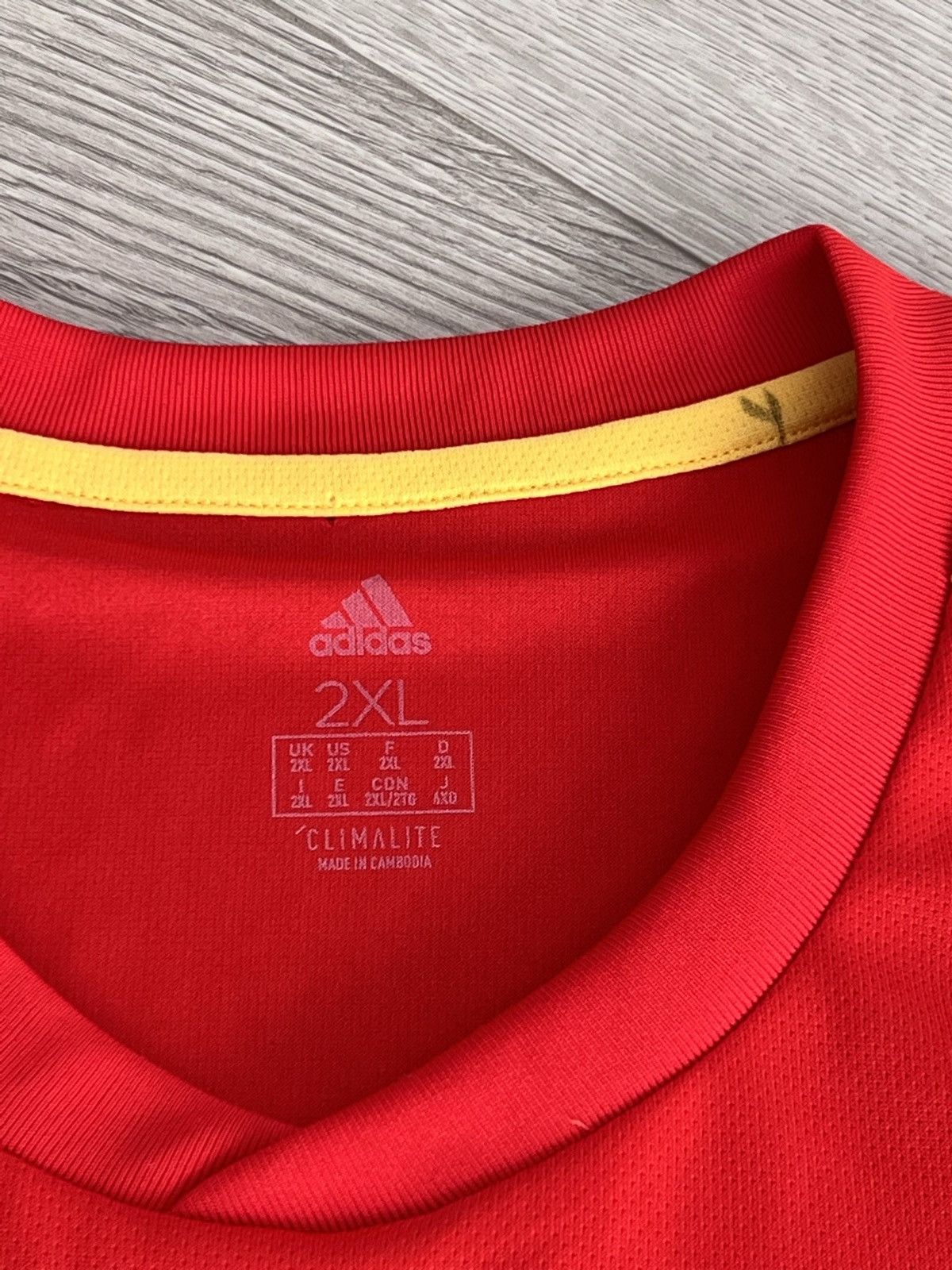Vintage Adidas 2018 Spain Home Soccer Kit Jersey Size US XXL / EU 58 / 5 - 6 Thumbnail