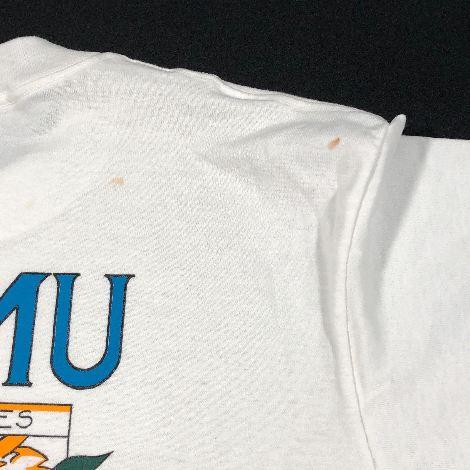 Vintage vintage 90s UC Davis Phi Mu Lion Logo Sorority White Tee Size US L / EU 52-54 / 3 - 3 Thumbnail
