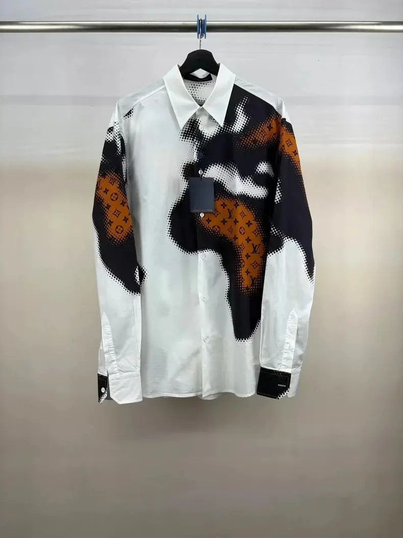 Louis Vuitton louis vuitton new lv campfire shirt- Size US XL / EU 56 / 4 - 1 Thumbnail