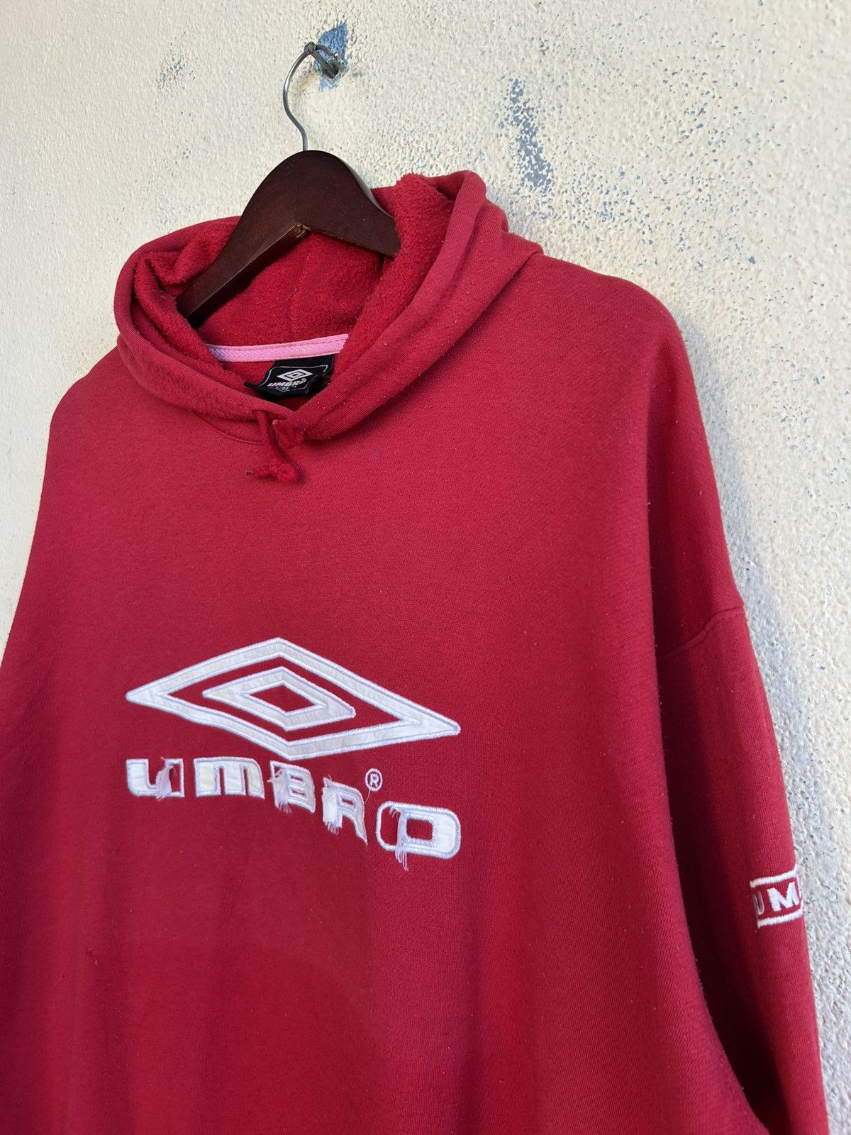 Umbro Vintage Umbro Big Logo Sunfaded Hoodie Size US L / EU 52-54 / 3 - 8 Thumbnail
