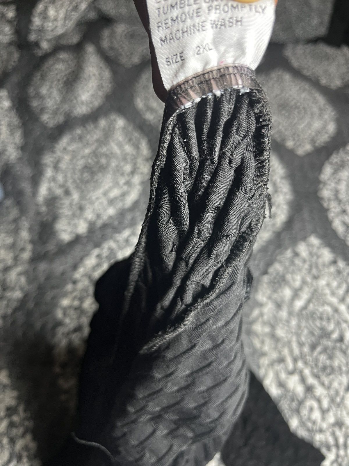 Other High-Rise Black Textured Leggings Size 42" / US 20 - 5 Thumbnail