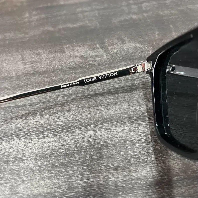 Louis Vuitton Louis Vuitton Sunglasses Size ONE SIZE - 3 Thumbnail