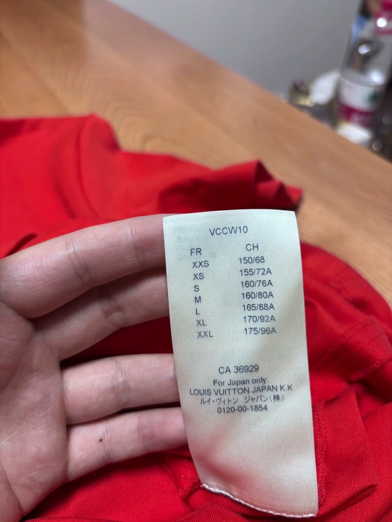 Louis Vuitton Louis Vuitton Red short-sleeved T-shirt Size US XS / EU 42 / 0 - 6 Thumbnail