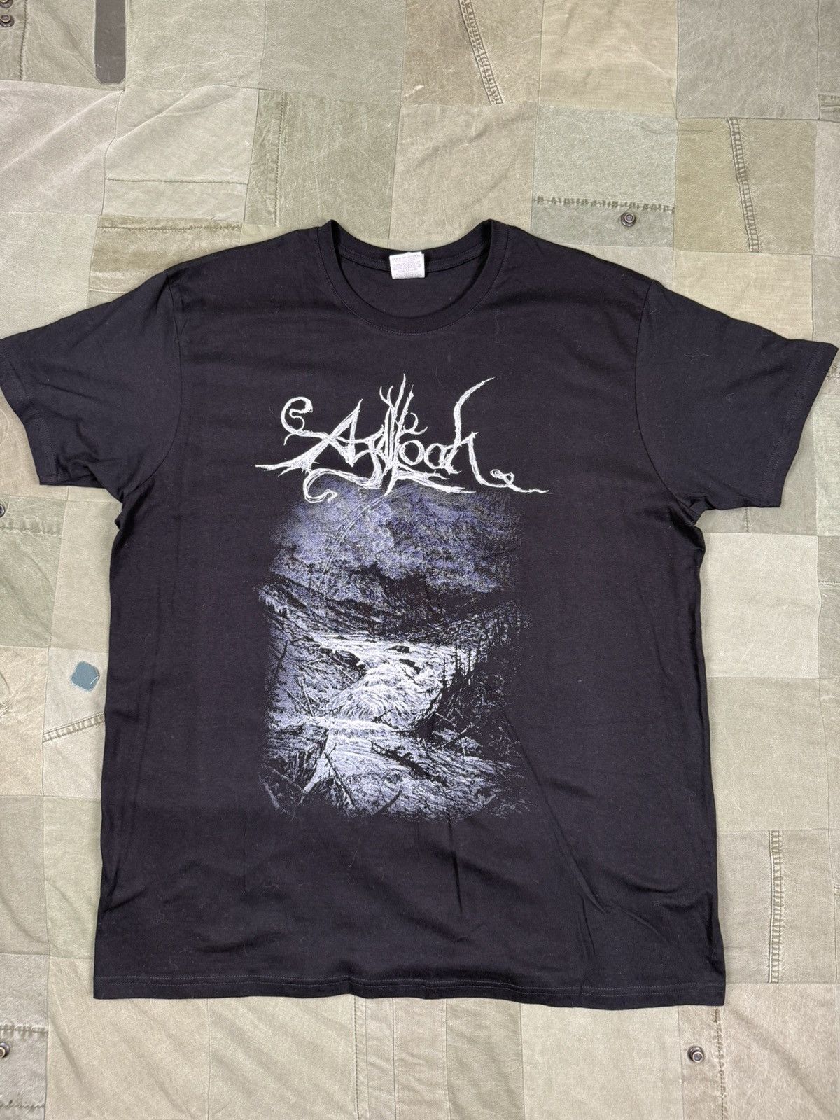 Band Tees Agalloch “The Mantle” Tee Size US XL / EU 56 / 4 - 1 Thumbnail