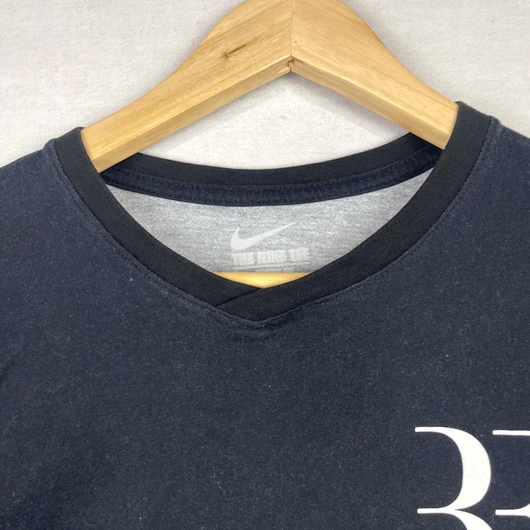 Nike Nike RF Shirt Mens 2XL Black Tennis Short Sleeve Athletic Fit Nike RF Shirt Size US XXL / EU 58 / 5 - 4 Thumbnail