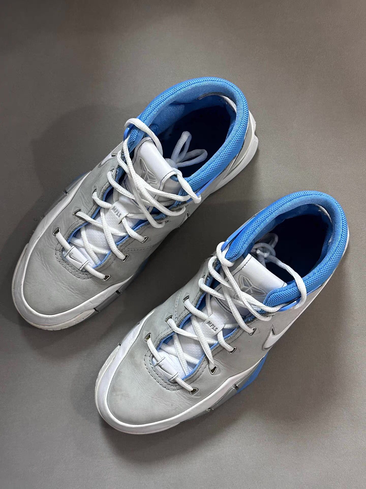 Nike Nike Kobe ZK 1 North Carolina Blue Ｑ20 Size US 11 / EU 44 - 3 Thumbnail
