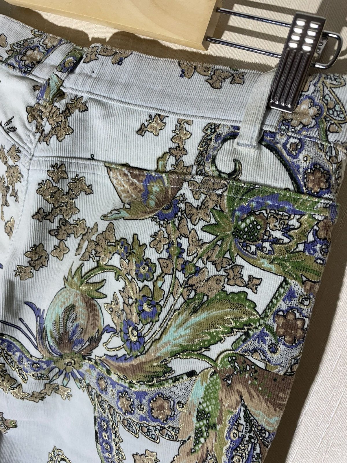Roberto Cavalli × Vintage Roberto Cavalli velvet floral print vintage pants 90s Size 28" / US 6 / IT 42 - 13 Thumbnail