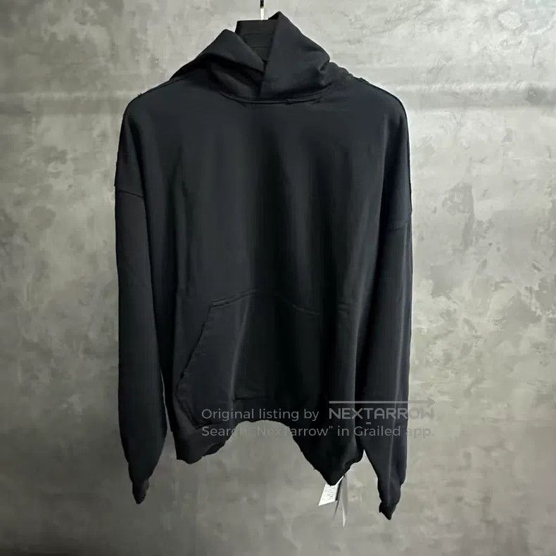 Balenciaga Balenciaga Black Solid Color Logo Embroidery Hooded Sweats Size US M / EU 48-50 / 2 - 1 Thumbnail