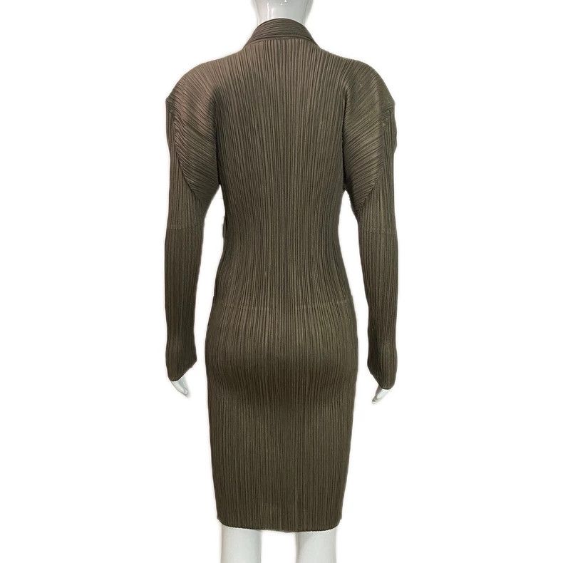 Issey Miyake Issey Miyake size:4 Dark bean green pleated dress Size S / US 4 / IT 40 - 2 Thumbnail