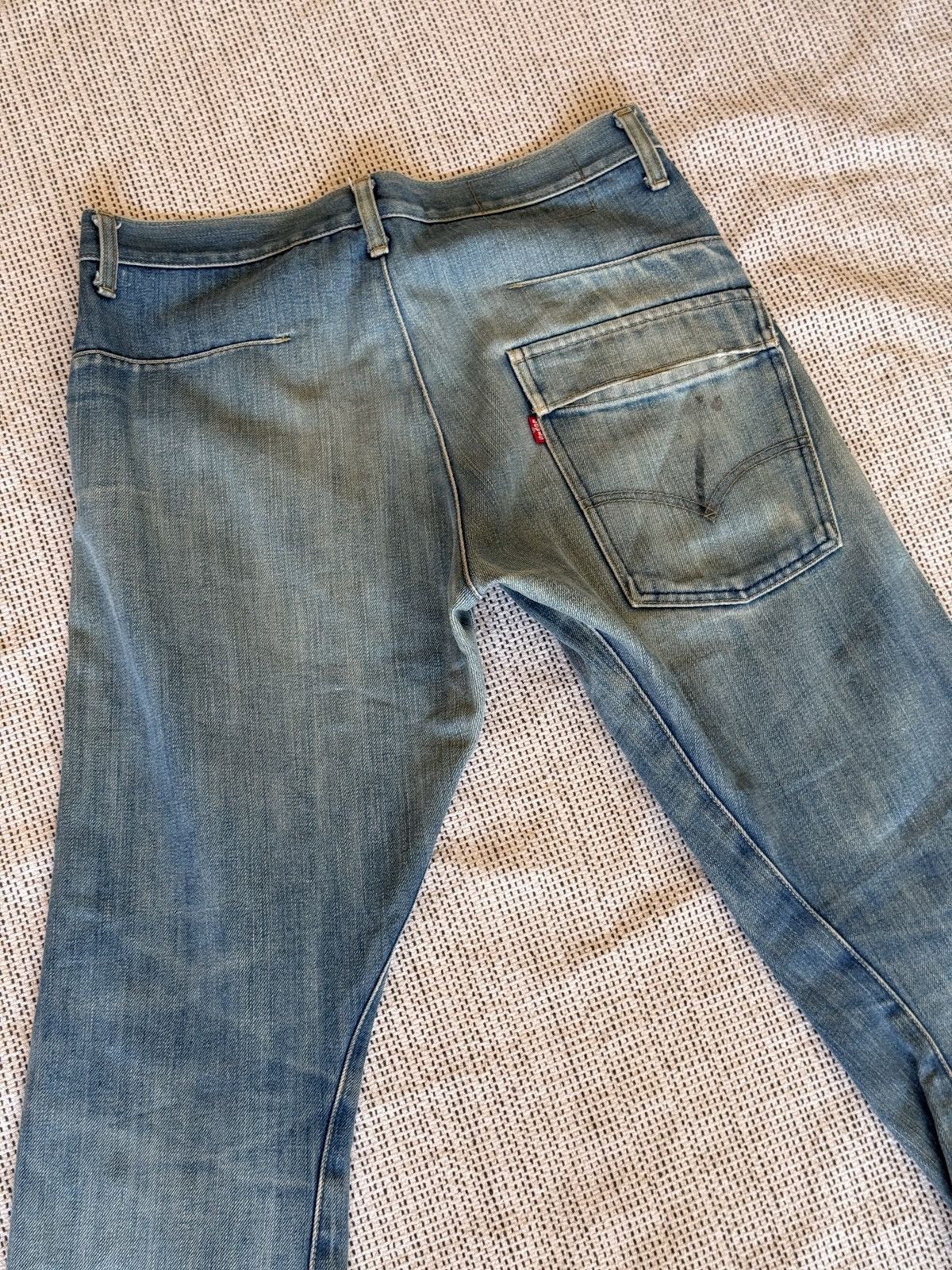 Vintage Levi's Engineered Jeans Made in Japan tight fit