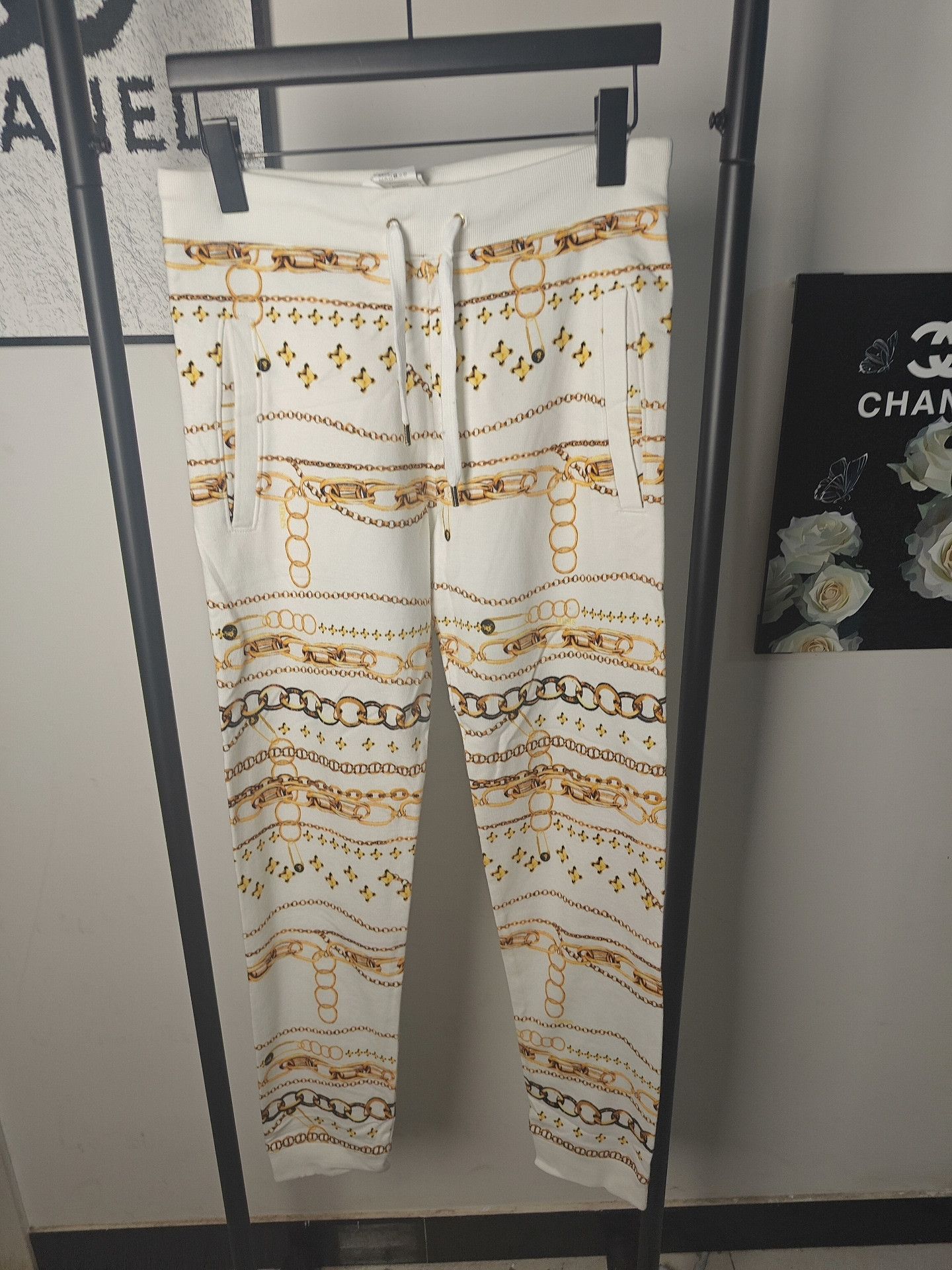 Versace Versace White Casual Pants 30 Men Size US 30 / EU 46 - 1 Thumbnail