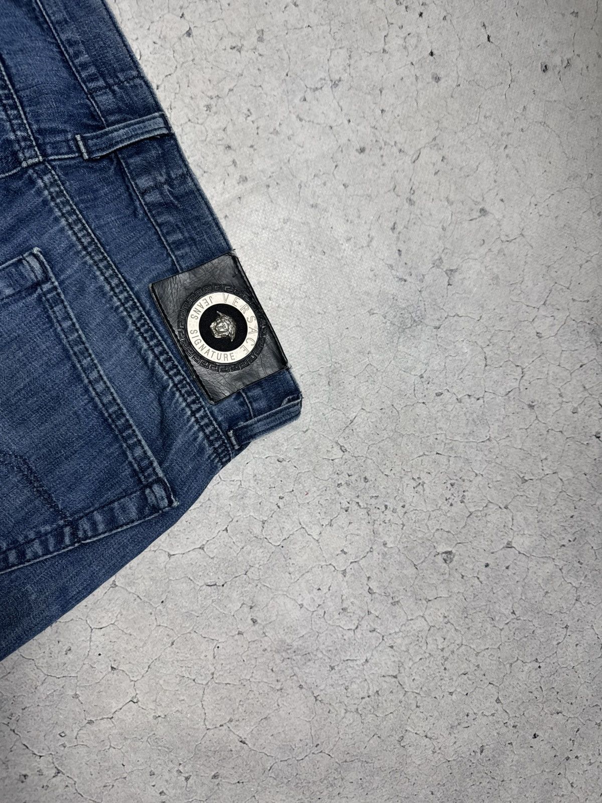Versace Jeans Couture Versace Jeans Couture Luxury Vintage Denim Jeans Size 33 Size US 33 - 10 Thumbnail